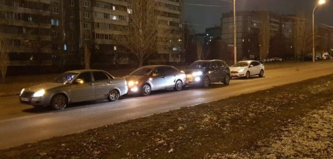 В Липецке в массовом ДТП пострадала 15-летняя девочка