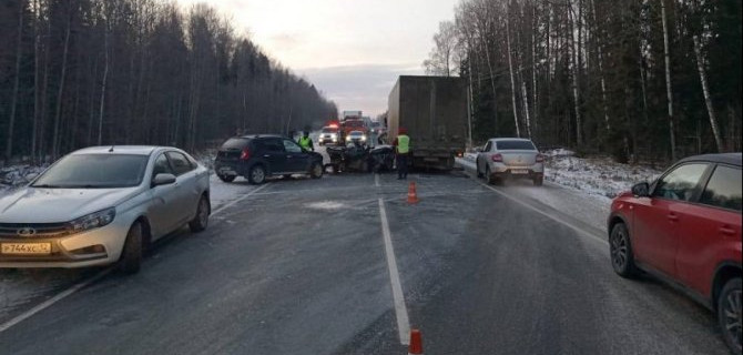 Три человека пострадали в ДТП в Марий Эл