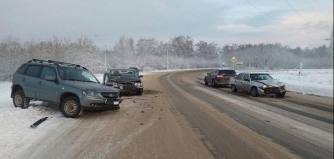 В Уфе в ДТП пострадали женщина и девочка