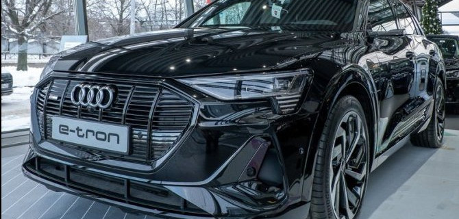 Audi e-tron – чистая энергия мощного автомобиля