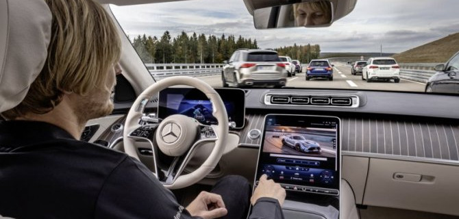 В Германии сертифицирован первый в мире автопилот третьего уровня