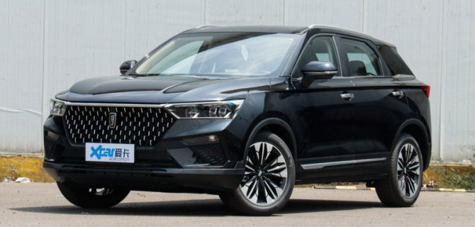 В России стартовали продажи нового кроссовера от FAW