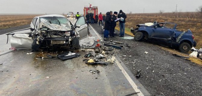 Семь человек погибли в ДТП в Калмыкии