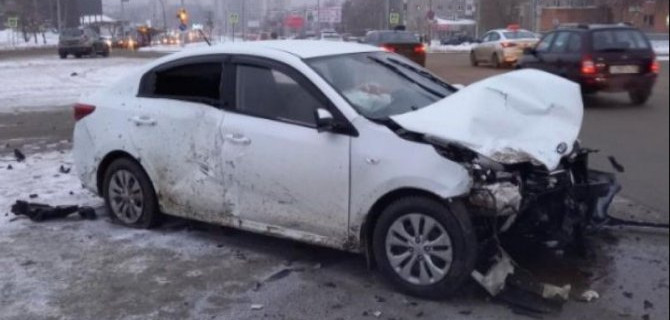 Четыре человека пострадали в ДТП по вине пьяного водителя в Ижевске