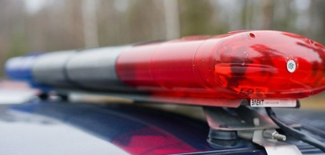 В Саратове автобус с отказавшими тормозами вылетел на парковку