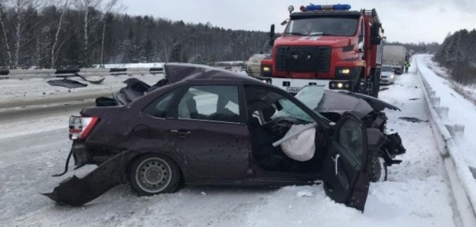В ДТП под Красноярском погибли два человека