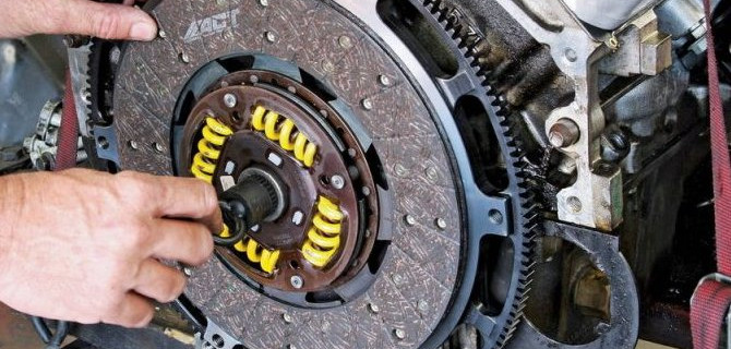 ТОП-5 признаков для замены сцепления автомобиля!