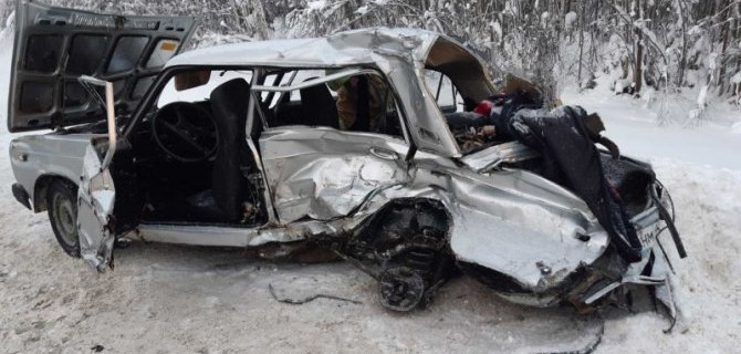 Двое несовершеннолетних погибли в ДТП в Кировской области