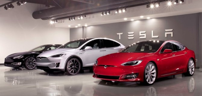 Российские владельцы электромобилей Tesla пожаловались на сложности с сервисом