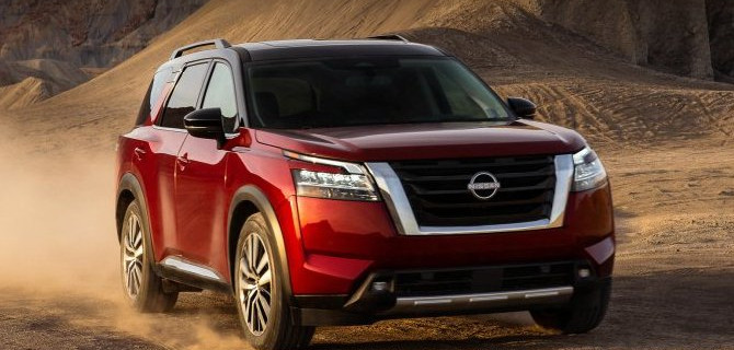Объявлены российские комплектации и цены на Nissan Pathfinder