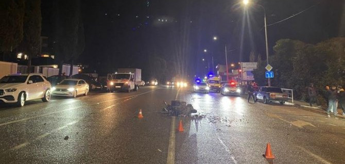 20-летний водитель скутера погиб в ДТП в Сочи