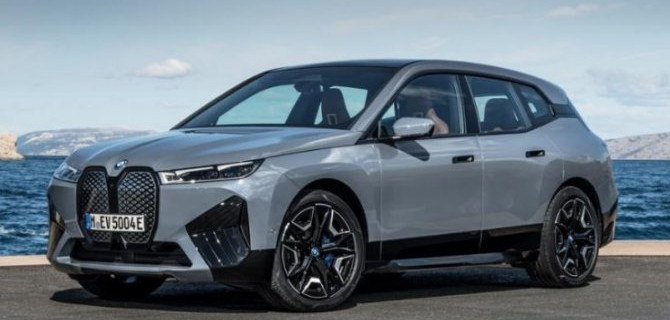 Стартовали российские продажи электрокроссовера BMW iX