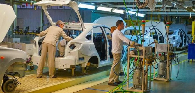 Сегодня стартовал серийный выпуск Lada Vesta FL