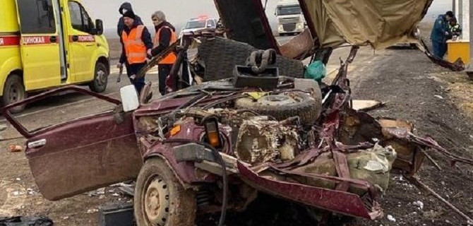 Четыре человека погибли в ДТП в Калмыкии