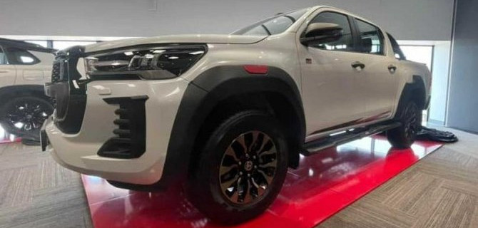 Пикап Toyota Hilux получил «заряженную» модификацию