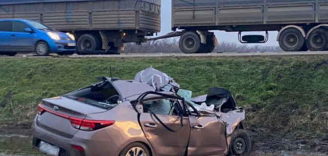 В ДТП в Краснодарском крае пострадали женщина и двое детей