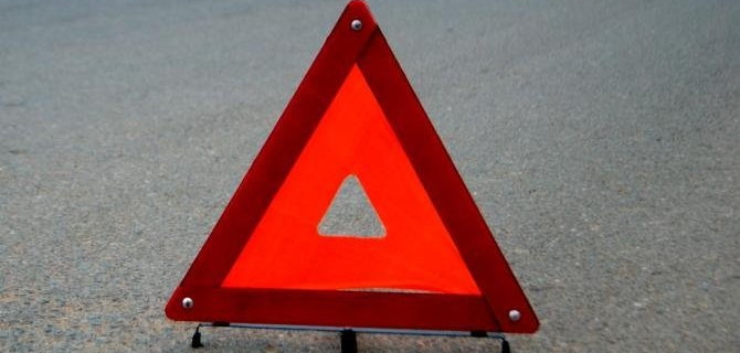 В Темрюкском районе автомобиль врезался в дерево – водитель погиб