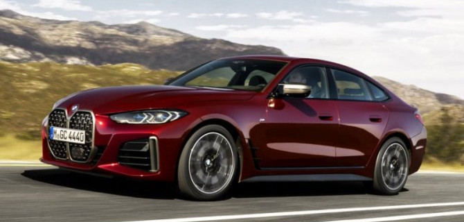 В России появились новые версии BMW 4-Series Gran Coupe