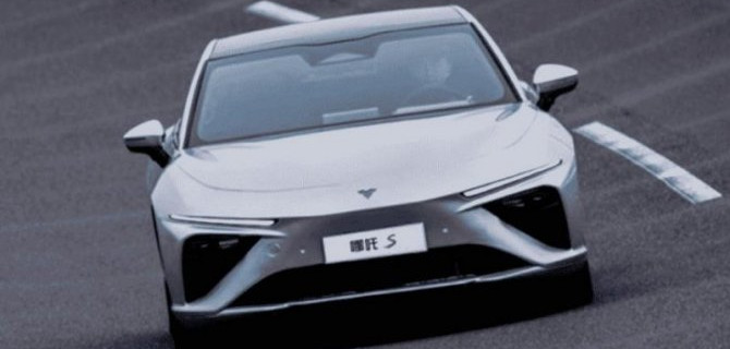 В Китае испытывается новый спортивный электромобиль