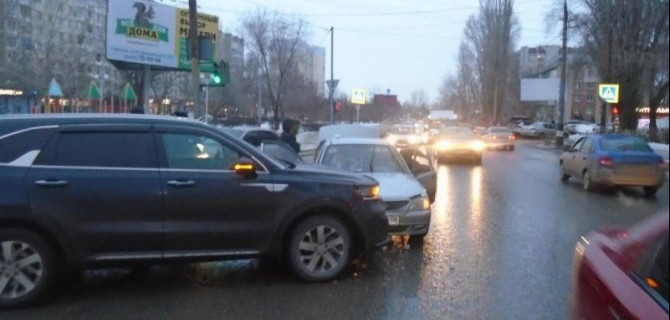 В ДТП в Энгельсе пострадали две женщины