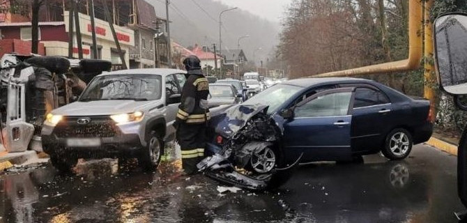 В ДТП в Сочи пострадала женщина