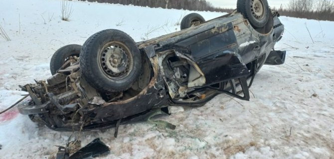 В Тверской области при опрокидывании машины погиб человек