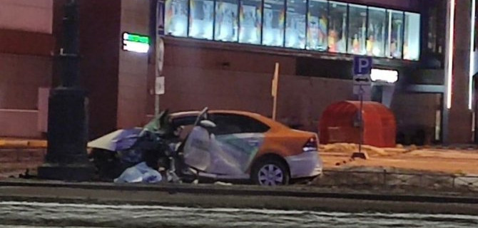 В Петербурге в ДТП погиб водитель каршеринга