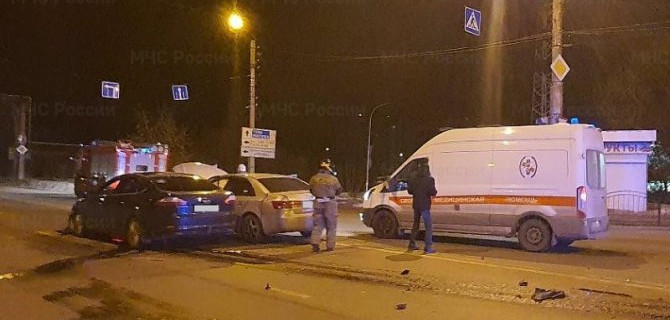 В Калуге в ночном ДТП пострадал человек