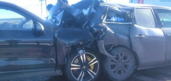 В Ленобласти два человека погибло из-за лопнувшего колеса