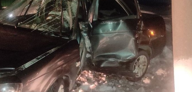 В Тюменской области «Приору» занесло так, что водитель погиб