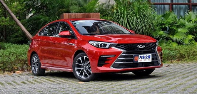 В России запатентован новый седан от Chery