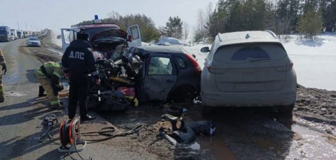 Водитель «Лады» погиб в ДТП в Удмуртии, выехав на "встречку"