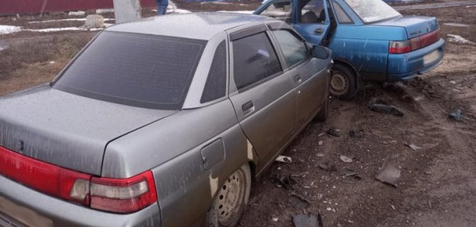 Мужчина пострадал в ДТП с двумя «десятками» в Тамбовской области