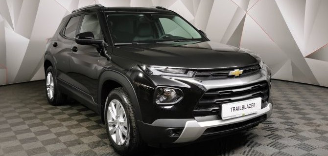 Реально ли купить полноприводный кроссовер за 3 млн рублей?