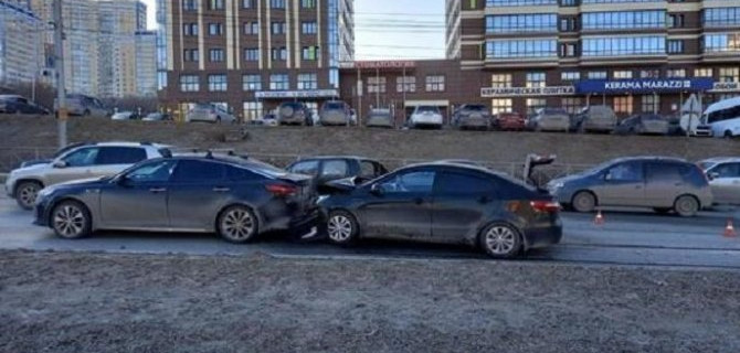 Женщина и младенец пострадали в ДТП в Новосибирске