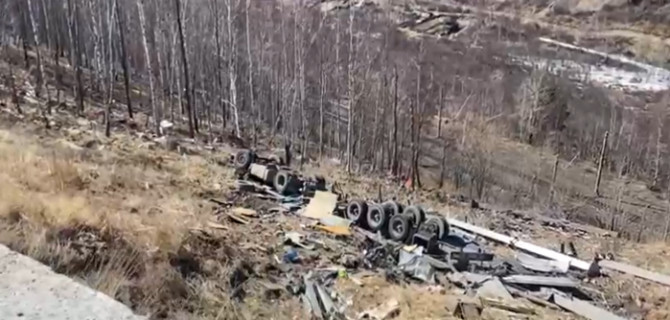 В ДТП в Иркутской области погиб водитель большегруза