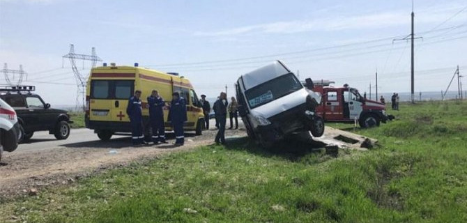 10 человек пострадали в ДТП с маршруткой в Татищевском районе Саратовской области