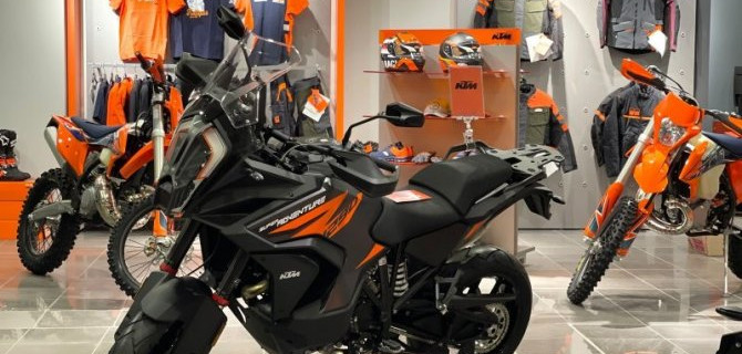 В Новосибирске открылся первый мотосалон КТМ