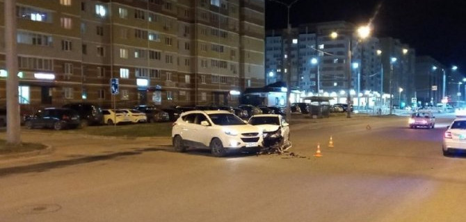 В Йошкар-Оле столкнулись два Hyundai – пострадала женщина