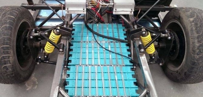 В России начали переделывать обычные машины в электромобили