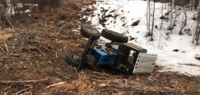 Ребенок пострадал в ДТП с трактором в Якутии