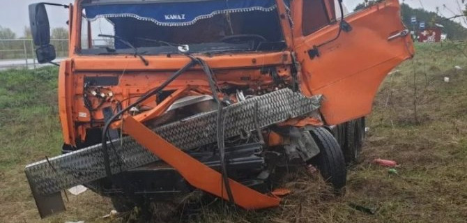 В Мордовии в ДТП с грузовиками погиб человек