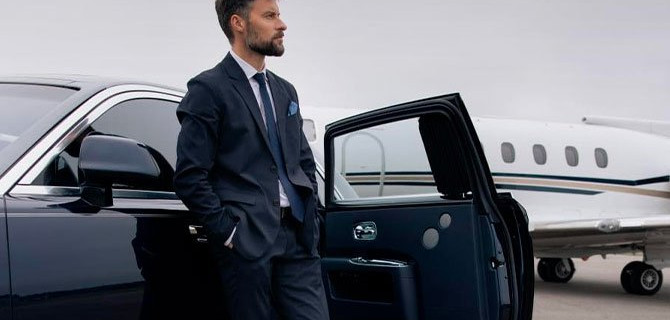 Для чего арендовать статусный транспорт под деловую встречу?