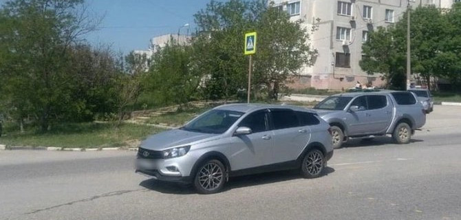 В Керчи на переходе сбили женщину