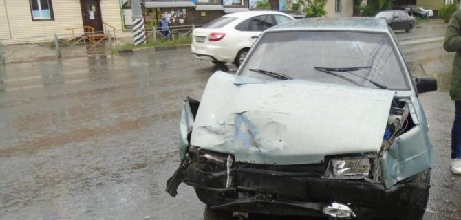 Женщина-водитель пострадала в ДТП в Энгельсе