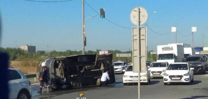 Восемь человек пострадали в ДТП под Новосибирском