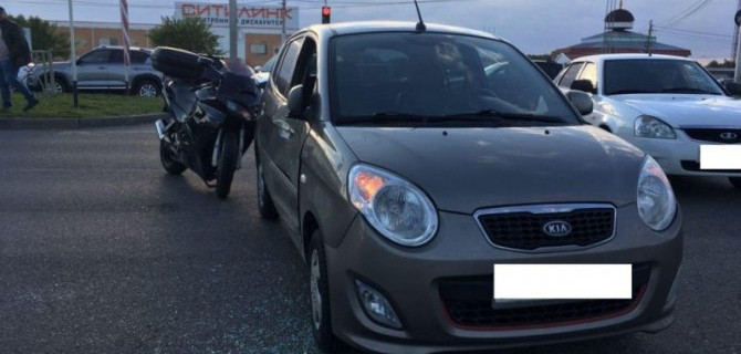 Мотоциклистка пострадала в ДТП в Ставрополе