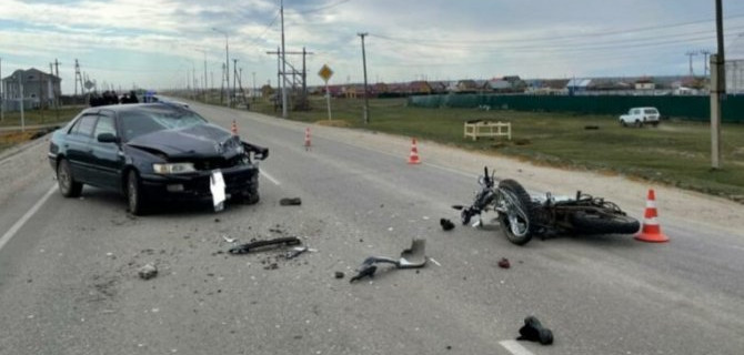 Мотоциклист с пассажиром погибли в ДТП под Якутском