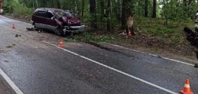 Ребенок и пятеро взрослых пострадали в ДТП в Иркутской области