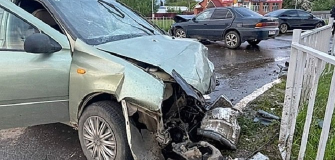 В Белебее мужчина и маленький ребенок пострадали в ДТП